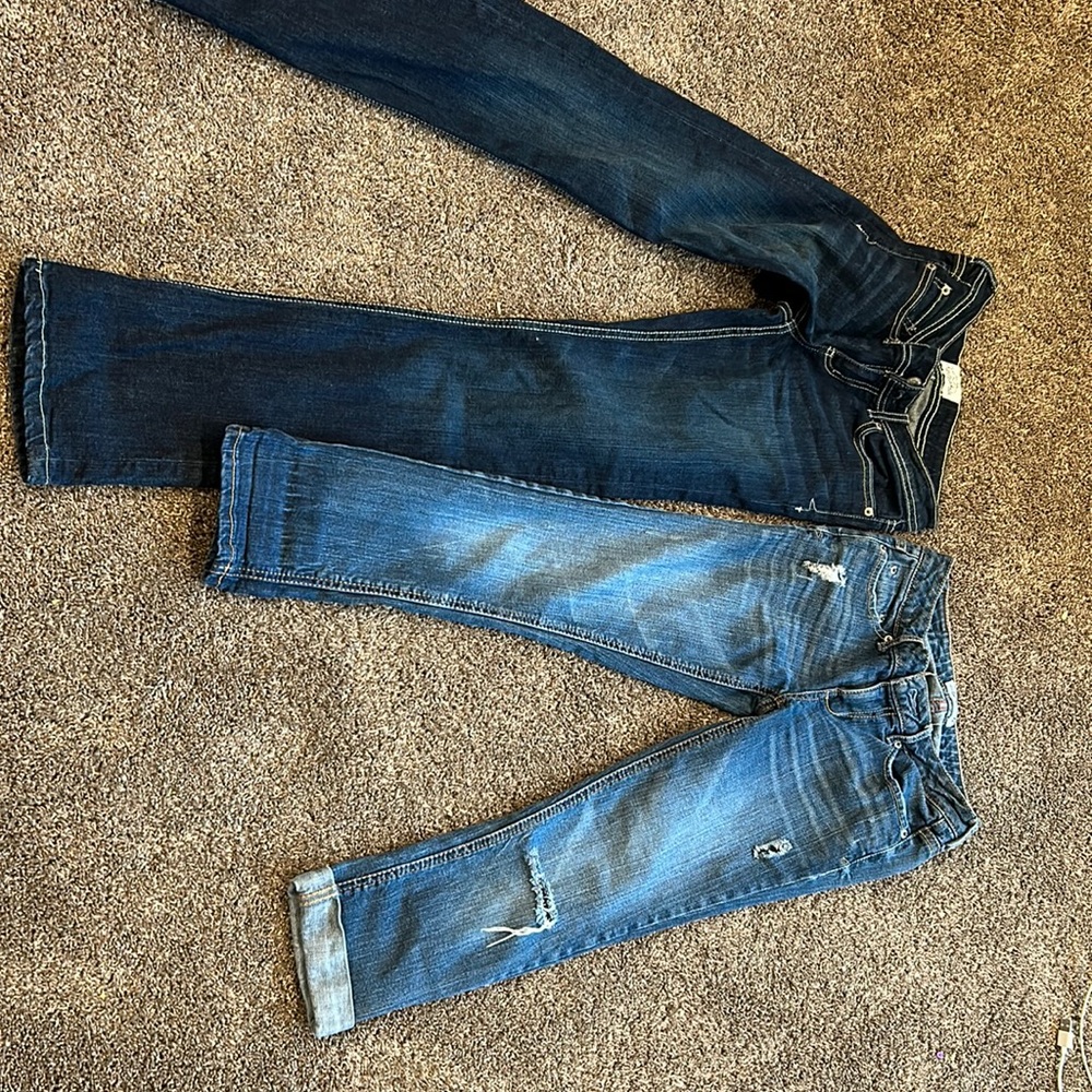 2 pairs of Aeropostale jeans size 00